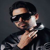 Gulaban Wangran Arjan Dhillon mp3 song ringtone, Gulaban Wangran Arjan Dhillon Ringtone Download - DjPunjab.Com.Mx